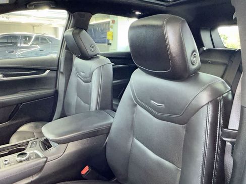 Used 2024 Cadillac XT5 Premium Luxury AWD/4WD image 14