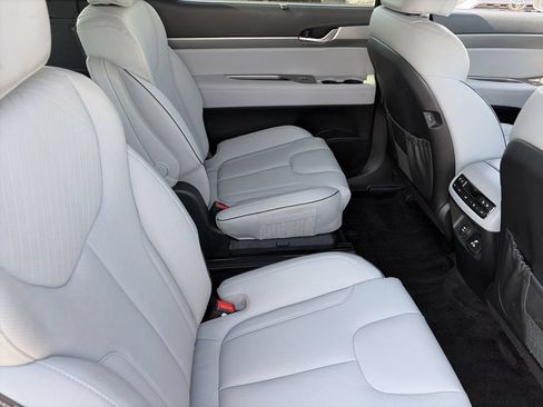 Certified 2025 Hyundai Palisade SEL AWD/4WD image 12
