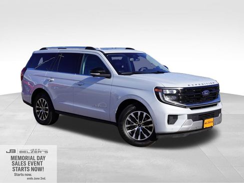 Certified 2025 Ford Expedition Platinum AWD/4WD image 1