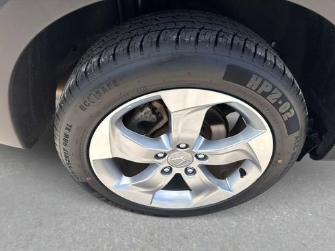 Used 2021 Honda HR-V LX image 9