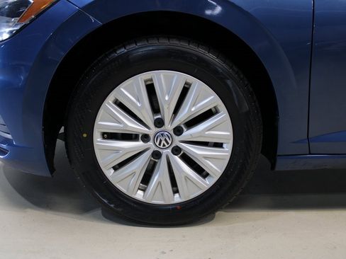 Used 2020 Volkswagen Jetta S w/ Driver Assistance Package image 9