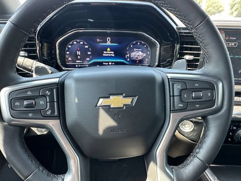 Used 2024 Chevrolet Silverado 1500 LTZ AWD/4WD image 25