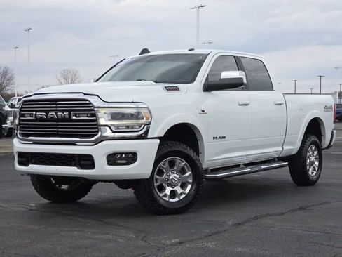 Used 2022 RAM 2500 Laramie AWD/4WD image 2