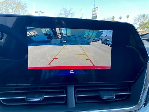 New 2026 Chevrolet Trax LT w/ Sunroof Package FWD image 28