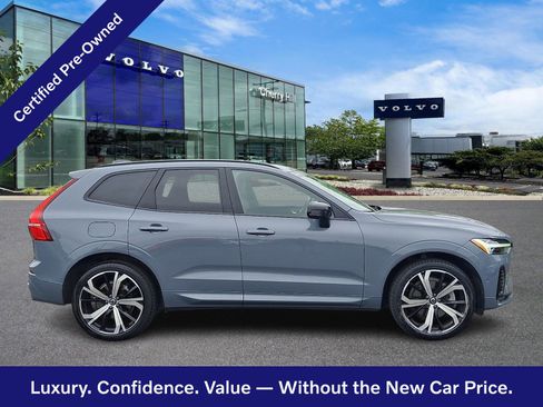 Certified 2023 Volvo XC60 B6 Ultimate w/ Protection Package Premier AWD/4WD image 8