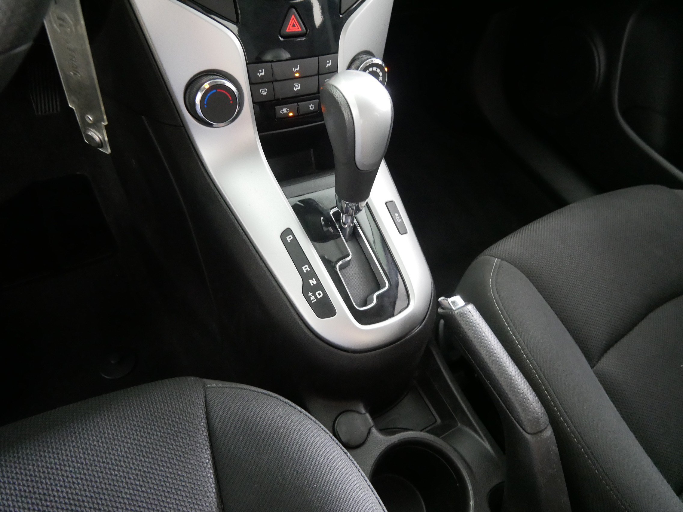 Used 2016 Chevrolet Cruze LT FWD image 24