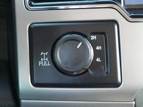 Used 2022 Ford F250 Lariat w/ Lariat Value Package image 35