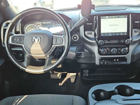Used 2024 RAM 3500 Tradesman w/ Chrome Appearance Group AWD/4WD image 14