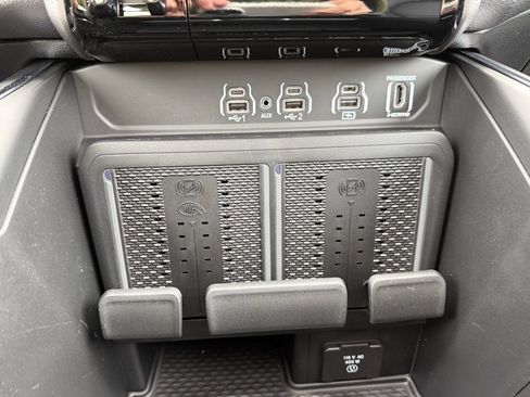 New 2026 RAM 1500 Laramie w/ Night Edition AWD/4WD image 27