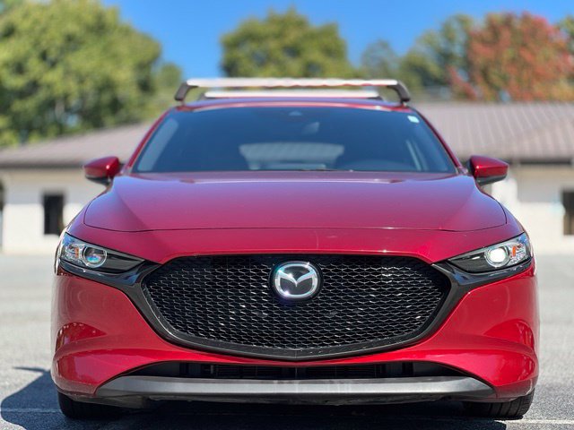 Used 2019 MAZDA MAZDA3 Hatchback w/ Preferred Package FWD image 2