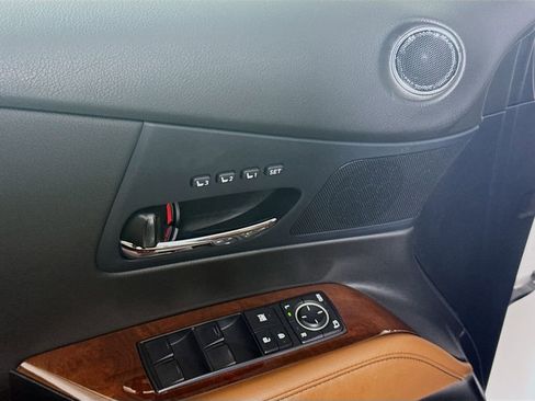 Used 2015 Lexus RX 450h AWD image 17