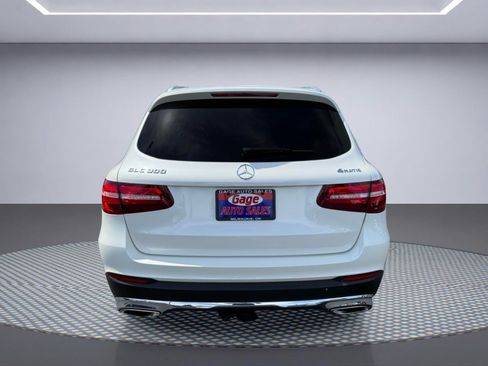 Used 2018 Mercedes-Benz GLC 300 4MATIC image 5