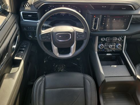 Used 2024 GMC Yukon XL Denali AWD/4WD image 22