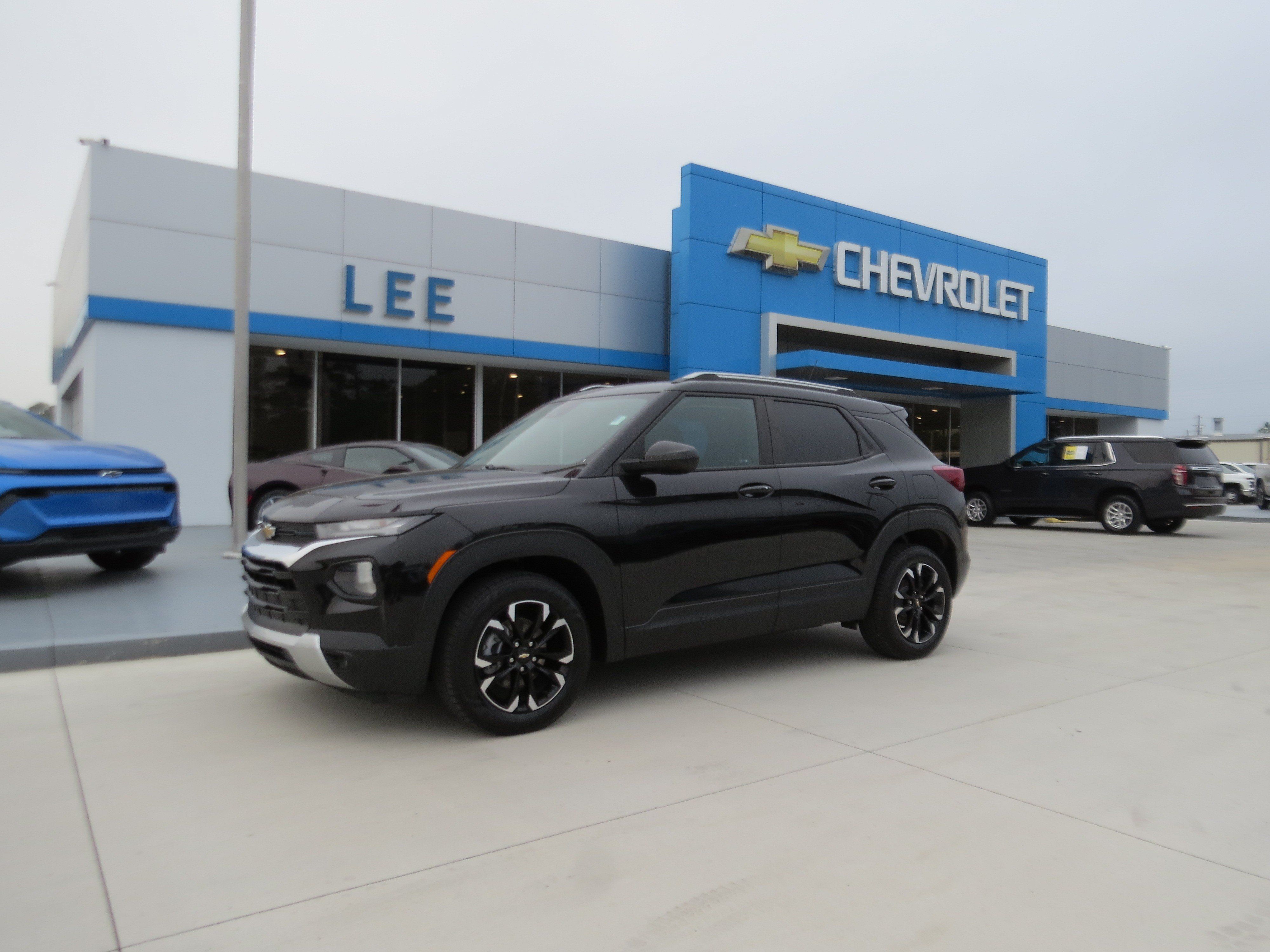 Used 2022 Chevrolet TrailBlazer LT w/ Convenience Package FWD image 1