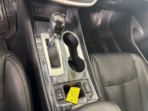 Used 2017 Nissan Altima 2.5 SL FWD image 15