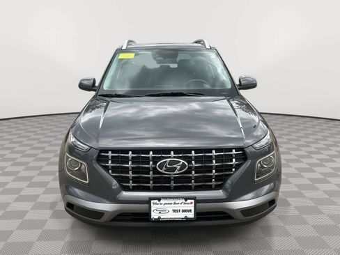 Certified 2023 Hyundai Venue SEL FWD image 2