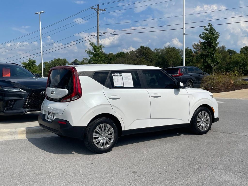 Used 2020 Kia Soul LX FWD image 8