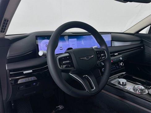 Certified 2025 Genesis G80 2.5T image 9