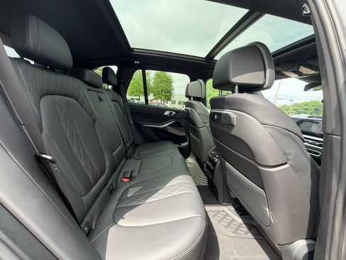 Certified 2024 BMW X5 xDrive40i w/ M Sport Package AWD/4WD image 28