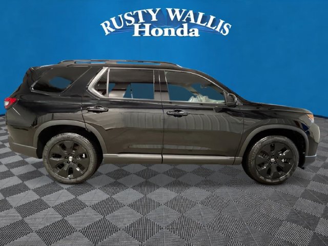 New 2026 Honda Pilot Black Edition image 2
