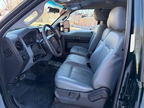 Used 2015 Ford F250 XL w/ Power Equipment Group AWD/4WD image 8