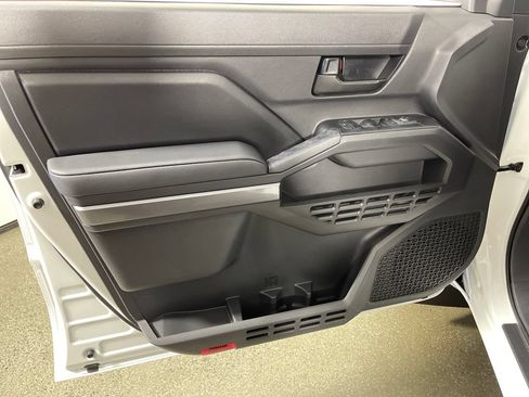New 2026 Toyota Tacoma SR5 AWD/4WD image 17