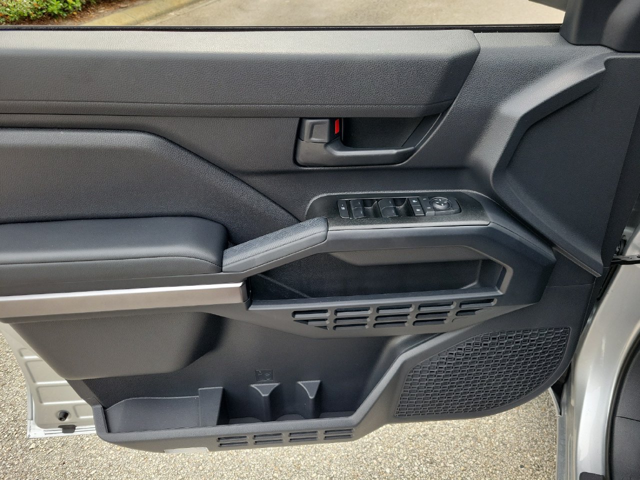Used 2026 Toyota 4Runner SR5 AWD/4WD image 12