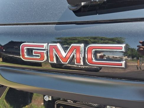 Used 2023 GMC Terrain Denali w/ Denali Premium Package AWD/4WD image 29