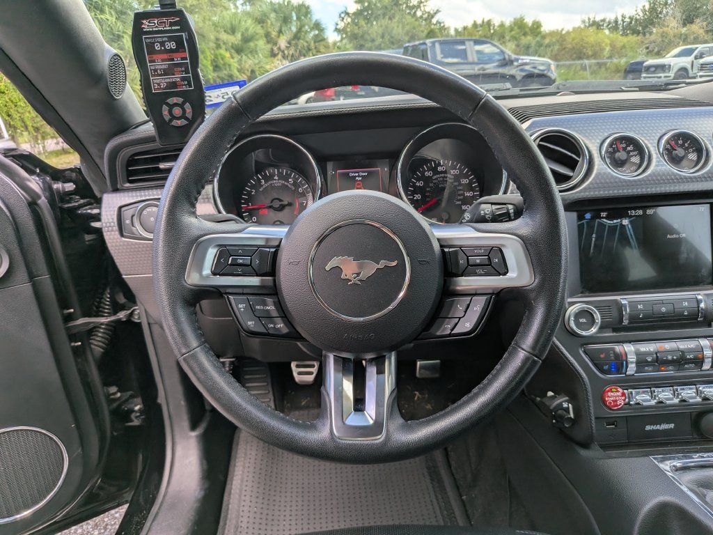 Used 2017 Ford Mustang GT Premium w/ GT Performance Package RWD image 17