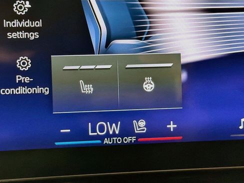 Used 2026 BMW i4 eDrive40 w/ M Sport Package RWD image 23