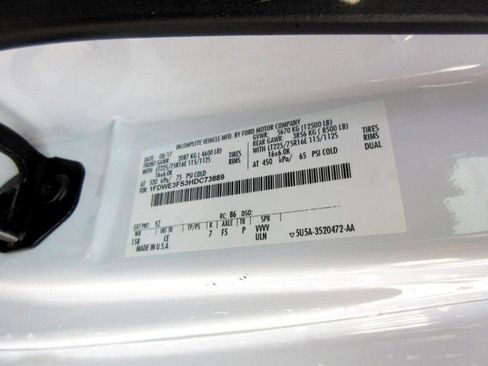 Used 2017 Ford E-350 and Econoline 350 Super Duty w/ Power Windows & Locks Group image 31