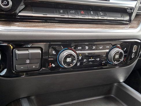 Used 2025 Chevrolet Silverado 2500 LT image 15