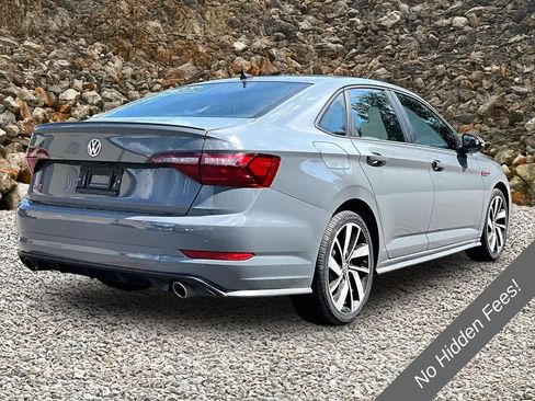Used 2021 Volkswagen Jetta GLI FWD image 2