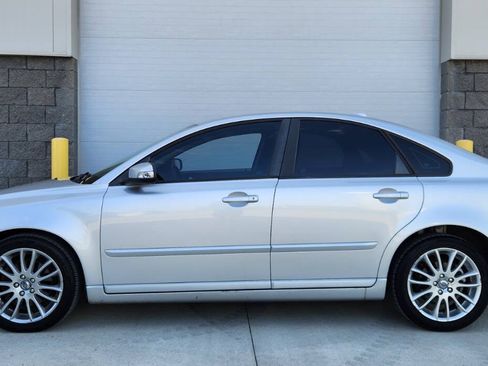 Used 2010 Volvo S40 2.4i FWD image 2