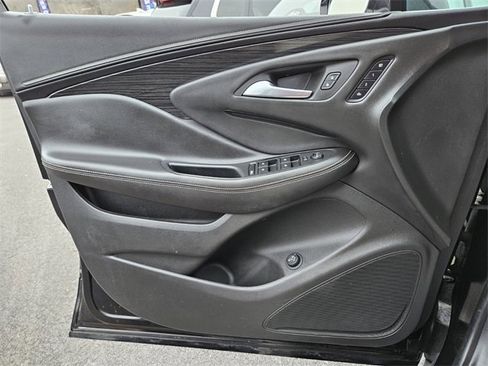 Used 2017 Buick Envision Essence image 30