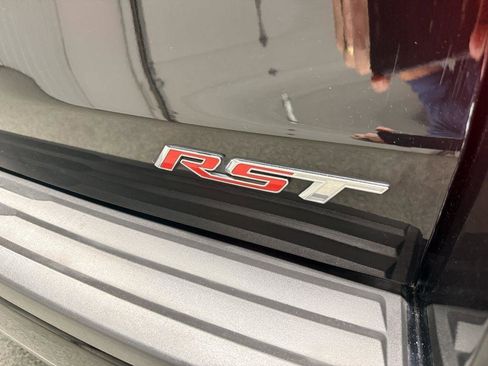 Used 2019 Chevrolet Suburban Premier image 6