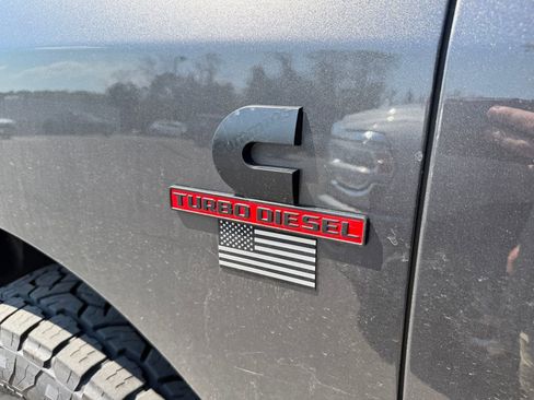 Used 2021 RAM 2500 Big Horn w/ Night Edition AWD/4WD image 6