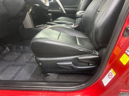 Used 2017 Toyota RAV4 XLE image 10