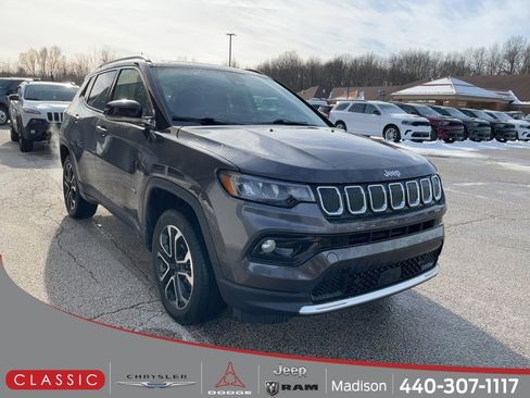 Used 2022 Jeep Compass Limited w/ Sun and Sound Group image 1
