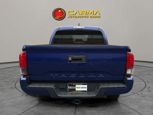 Used 2022 Toyota Tacoma SR5 w/ Technology Package image 6