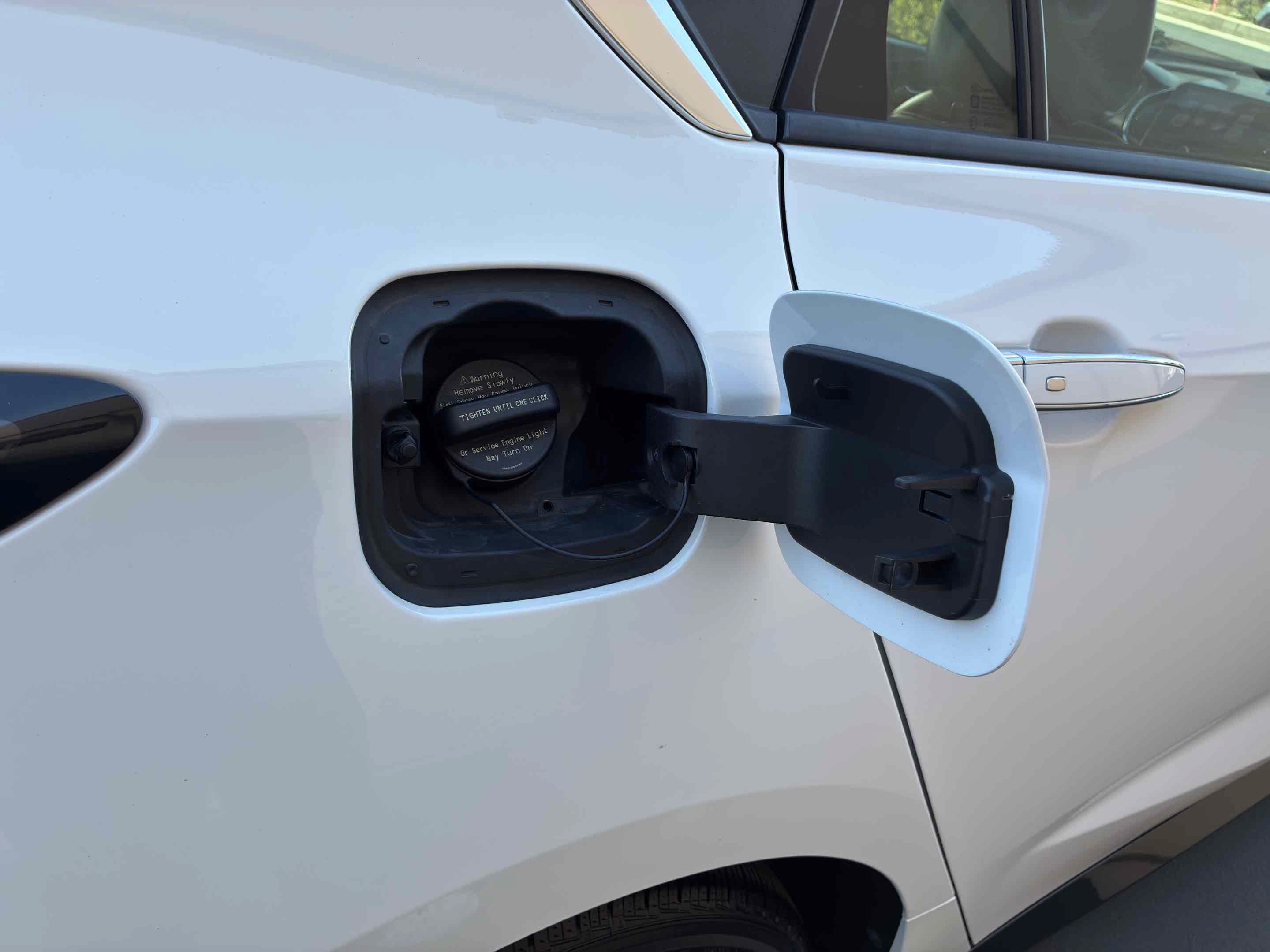 Used 2018 Chevrolet Volt Premier FWD image 57