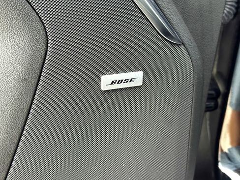 Used 2025 GMC Yukon XL Denali image 15