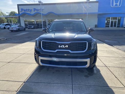 Used 2025 Kia Telluride S image 3