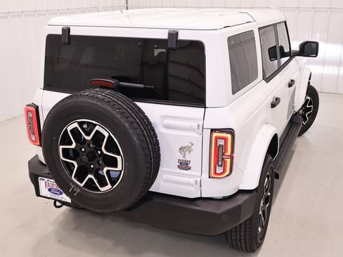New 2026 Ford Bronco Outer Banks AWD/4WD image 38