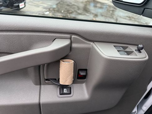 New 2026 Chevrolet Express 2500 image 18