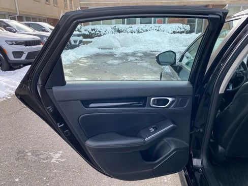 Used 2023 Honda Civic Touring image 27