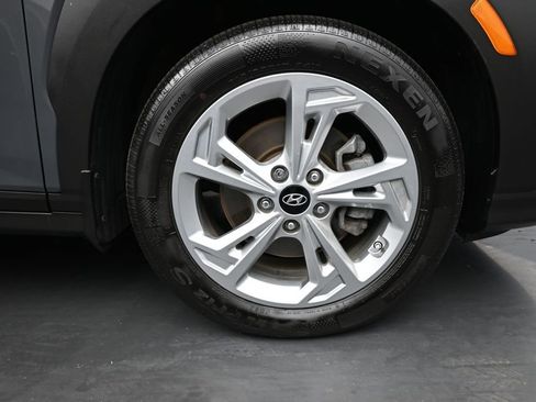 Used 2023 Hyundai Kona SEL AWD/4WD image 10