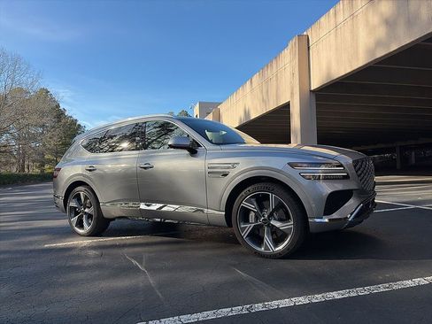Used 2025 Genesis GV80 3.5T Prestige image 2