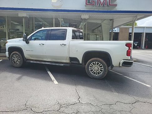 Used 2023 Chevrolet Silverado 2500 High Country AWD/4WD image 11