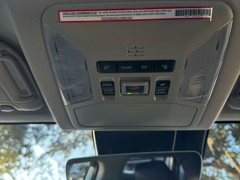 Used 2023 Toyota RAV4 Limited image 29